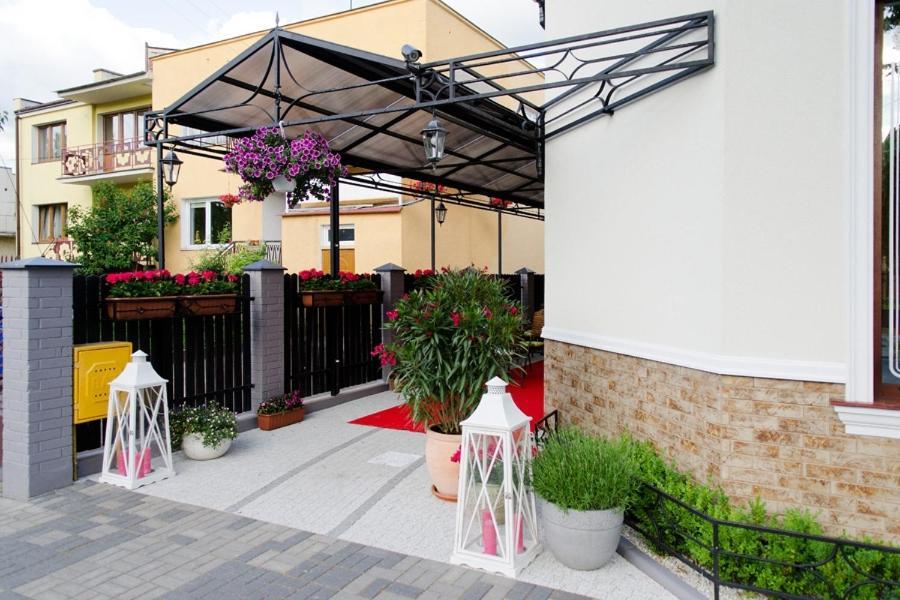 Pokoje De Luxe Figaro Plock Ngoại thất bức ảnh